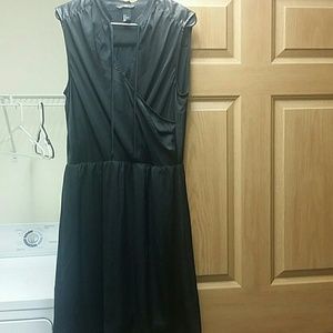 Black Sleeveless Dress (Bundle)