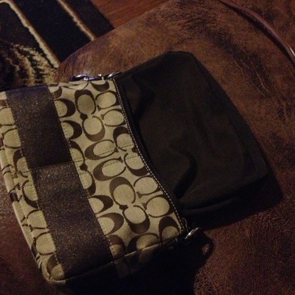 More Coach Pictures hun:) - Picture 3 of 5