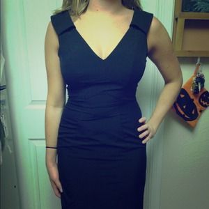 Adorable little black dress!
