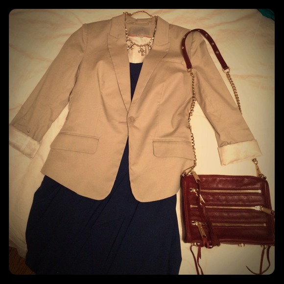 *hold for jlowetobin* H&M taupe blazer