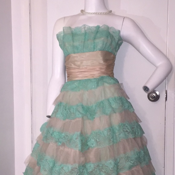 Betsey Johnson homecoming dress