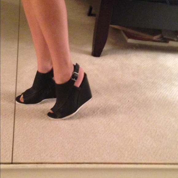 Steve Madden wedges!