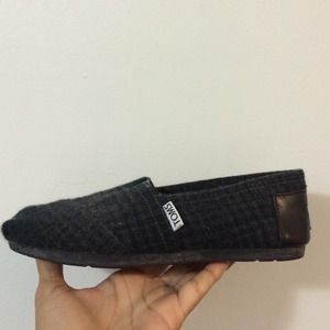 TOMS x The Row Classics