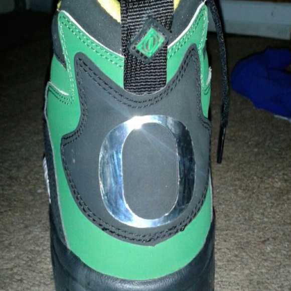 Diamond turfs