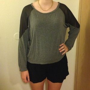 Grey weightless top