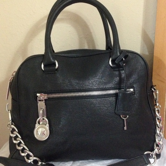 ❌Hold for Wenstokes💖MK Black Leather Satchel💖