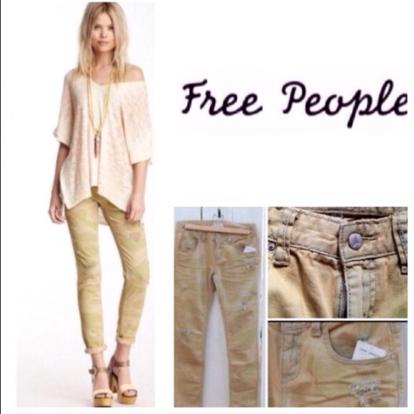Skinny free People Distressed Camo jeans - NWT