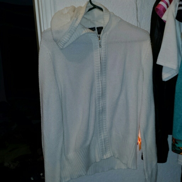 White hooded zip up cardigan sweater