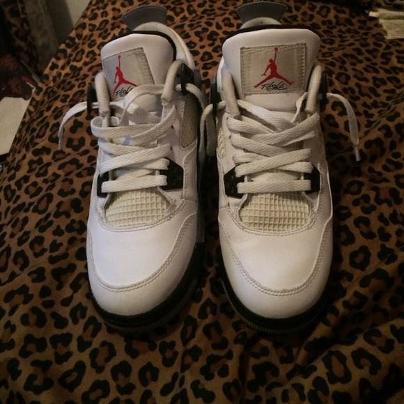 dont wear them can ship same day , need gone