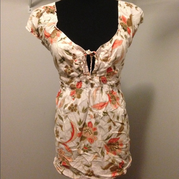 #17. No Boundaries floral pattern empire waist top