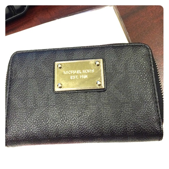 Michael Kors Monogram iphone wristlet