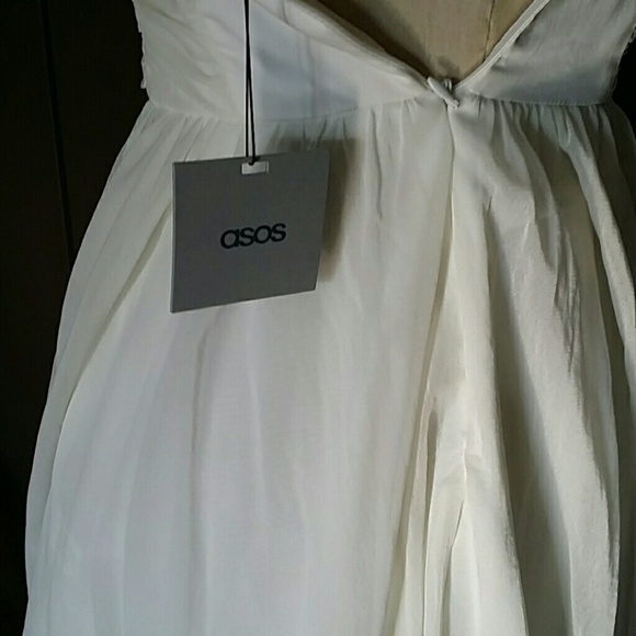 πHPπ ASOS. Off WHITE COCKTAIL DRESS - Picture 2 of 3