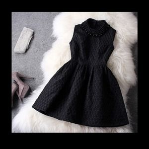 Pretty and Elegant Dress, very nice fabric!