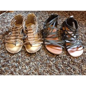 Bundle! Two pairs of sandals