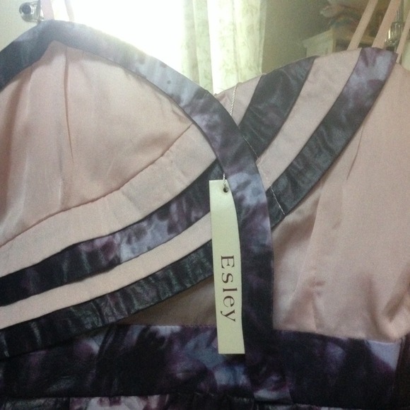 NWT Esley party dress size M - Picture 3 of 4