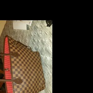 Louis Vuitton DAMIER