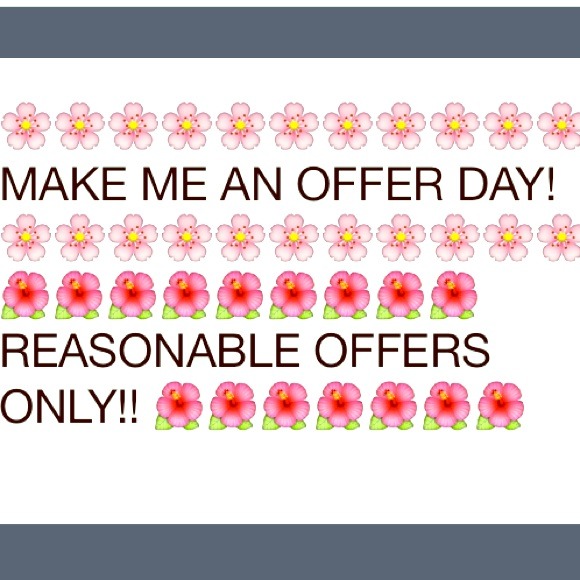 Please be reasonable.. Everything must go!!👢👢💍