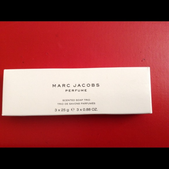 Marc Jacobs mini perfumed soap 3 in a box