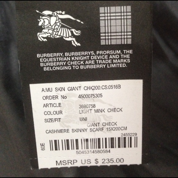 ***SOLD***Authentic Burberry scarf - Picture 4 of 4