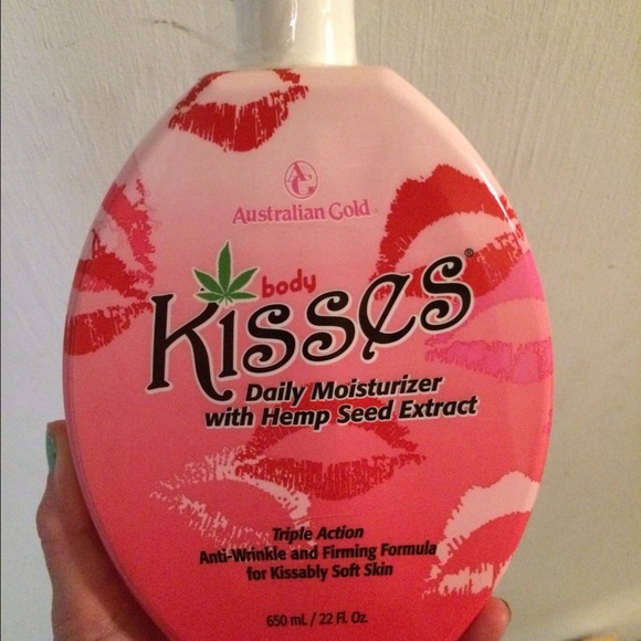 For @ritajohenry. Australian Gold after tan lotion