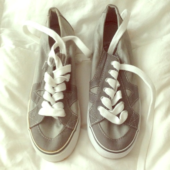 Vintage VANS sneakers.