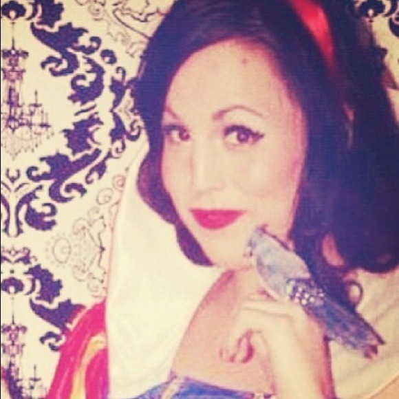 Meet your Seller/Buyer! - Picture 2 of 4