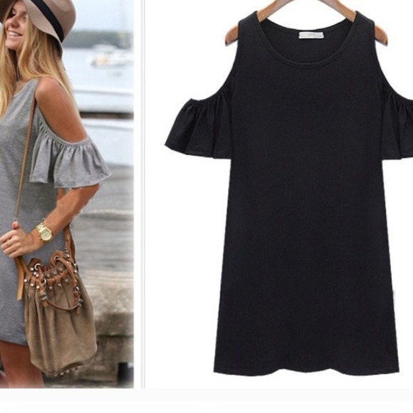 Dresses & Skirts - 🌟NWOT OPEN SHOULDER TUNIC DRESS IN BLACK 🌟