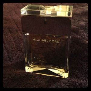 RESERVED FOR TRADE 🎀Michael Kors Eau De Parfum