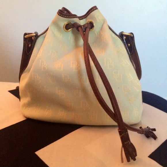 Dooney & Bourke Purse