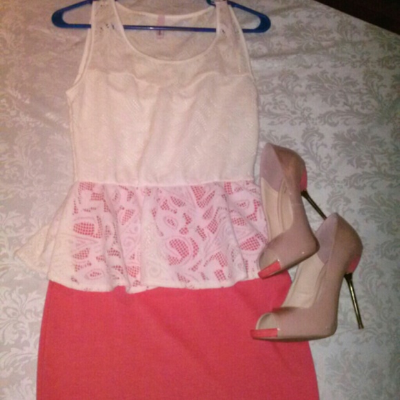 Peplum bodycon dress