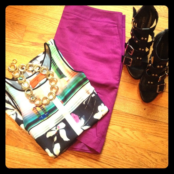 Magenta pencil skirt