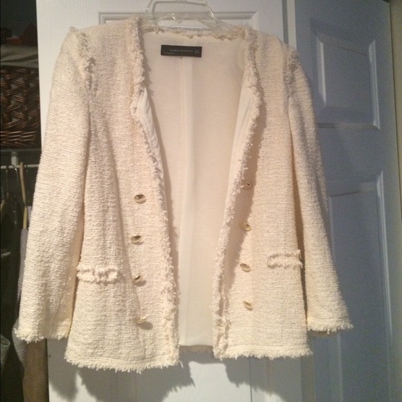 Zara Cream Blazer w/ gold buttons & 3/4 sleeve