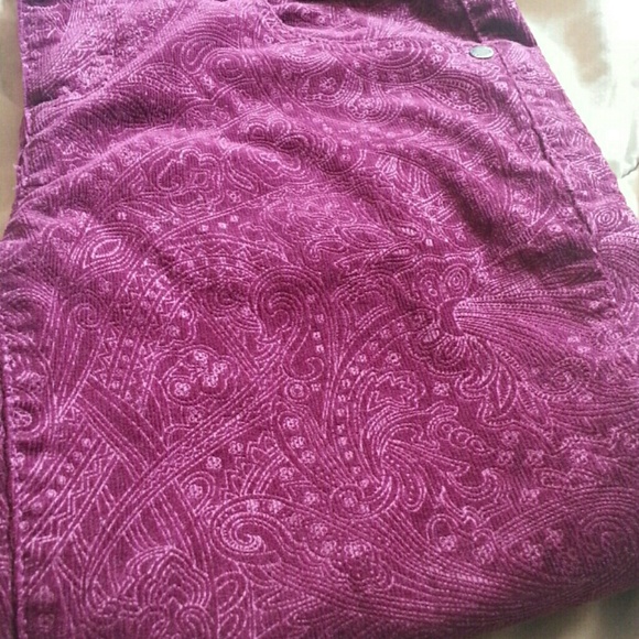 Elle paisley print corduroy pants