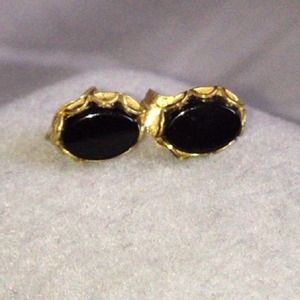 14K gold earrings with onyx stones