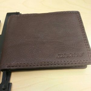 Dickies brown leather bi fold mens wallet