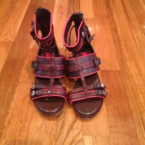 BCBG Vero Cuoio sandals