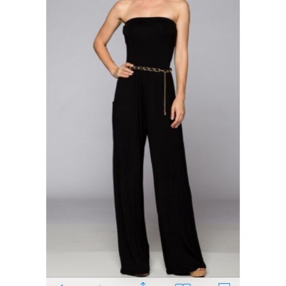 Dresses & Skirts - Stunning jumpsuit with belt