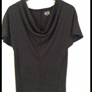 Grey top  from converse 💋