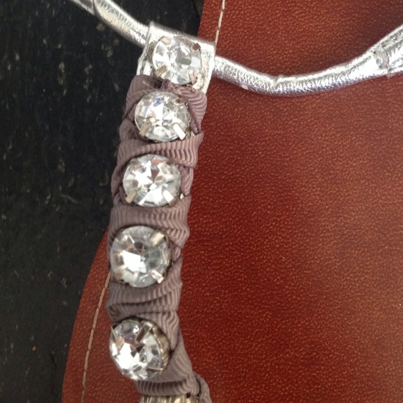Pretty Sandals - Picture 2 of 3