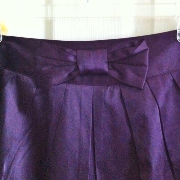 Eggplant bow skirt - Picture 2 of 3