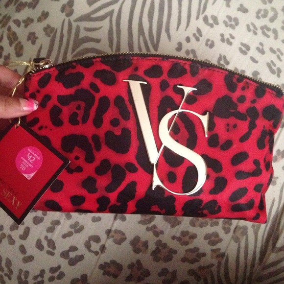 Victoria secret purfume or make up bag