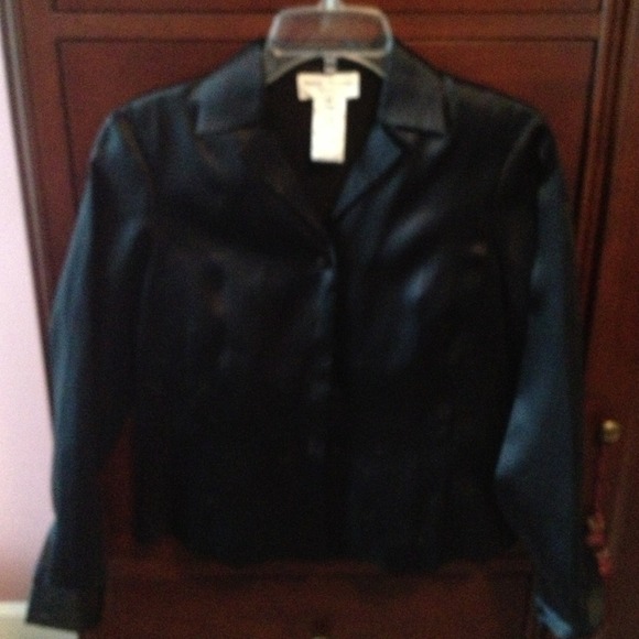 ❌Sold ❌Rena Rowan silk blouse - Picture 2 of 4