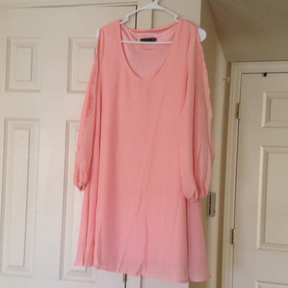 Light coral dress (price firm)