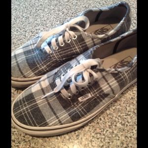 ❤️BUNDLE❤️ Vans/everlast tank