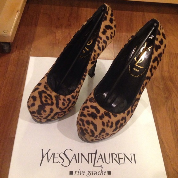 ❌SOLD❌ AUTHENTIC Saint Laurent Tribute Pumps - Picture 2 of 4
