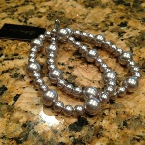 🔴 BUNDLED 🔴 Pair of Metallic Pearl Bracelet set