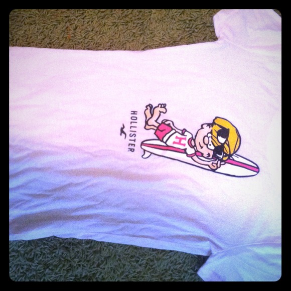 Hollister Tee