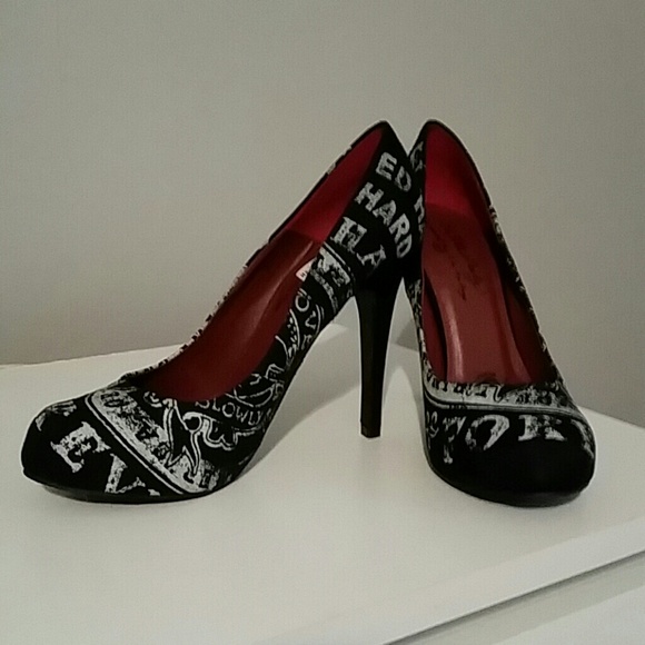 Ed Hardy Pumps