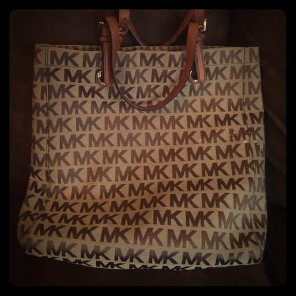Michael Kors Tote
