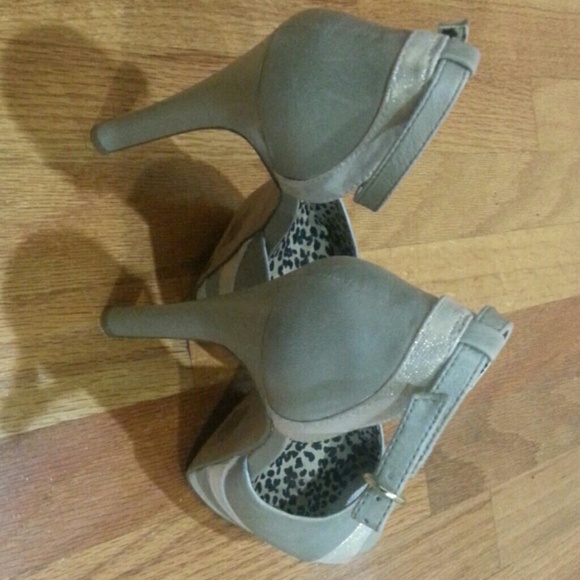 Jessica Simpson Strappy Heels!!! - Picture 4 of 4